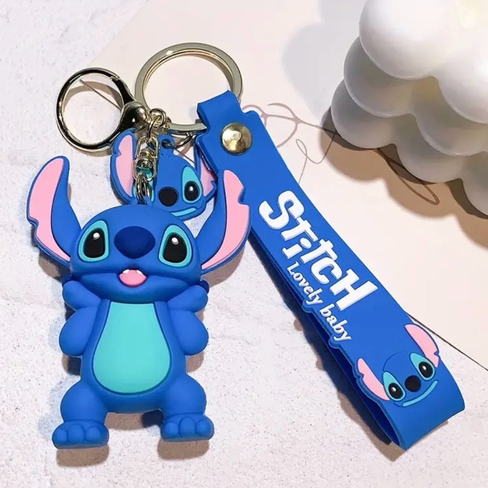 Stitch Keychain - Picture 2 of 2